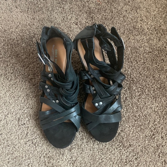 sole bound by baretraps shoes